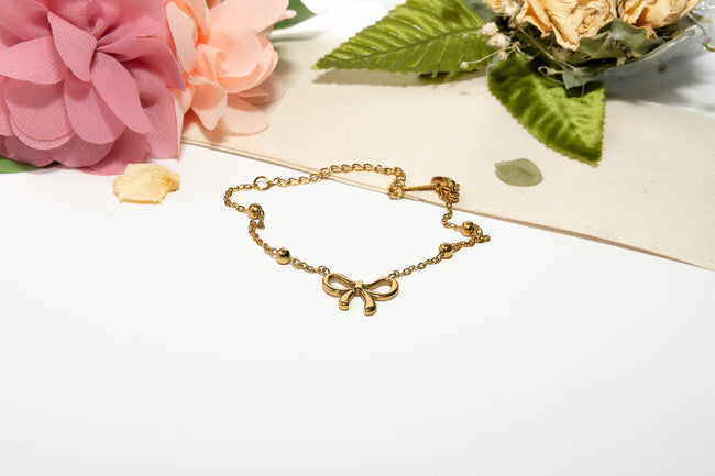 Petit Bow Bracelet