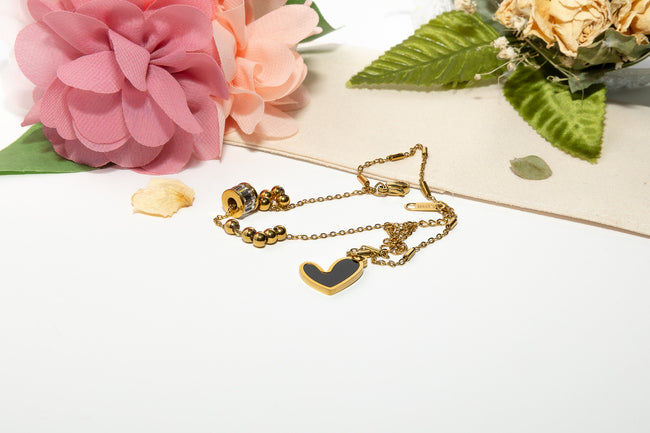 Noir Heart Bracelet