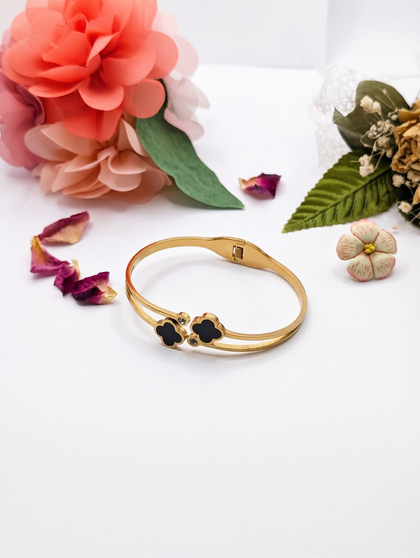 Midnight Clover Bangle