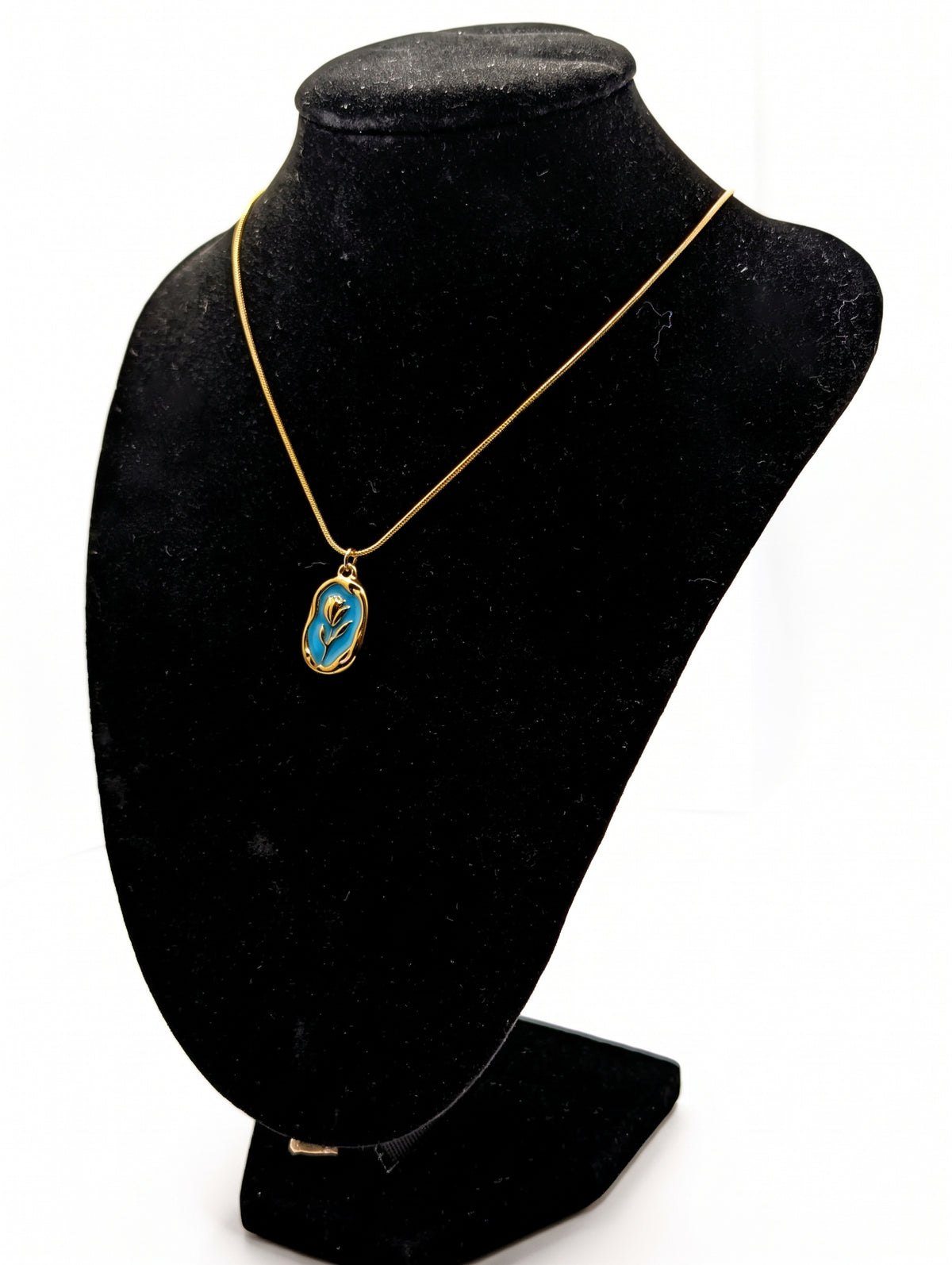 Tulipe Bleu Necklace