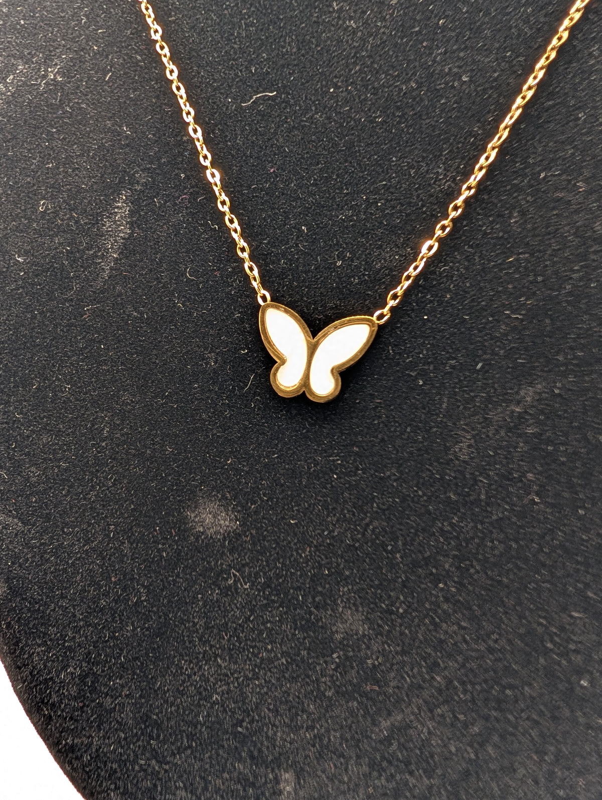 Soft Wing Necklace